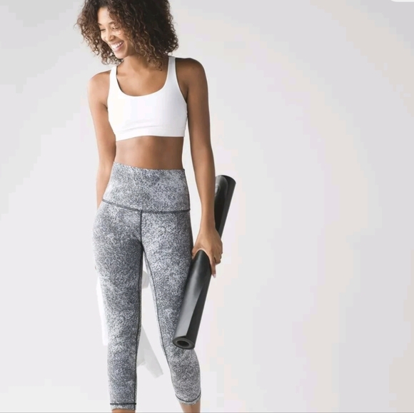 Lululemon Wunder Under Crop (Hi-Rise)Luon Spray Jacquard White Black - Picture 2 of 7